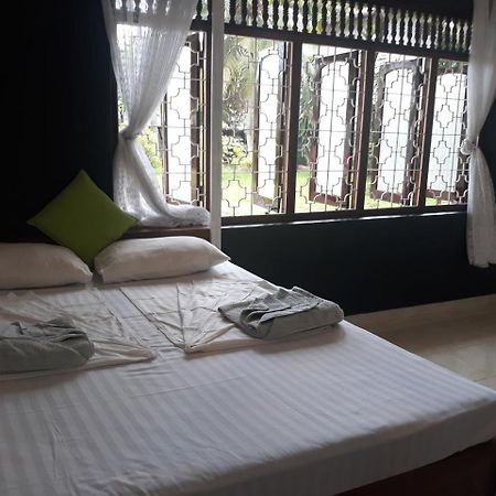 Coco Hostels - Weligama Bagian luar foto