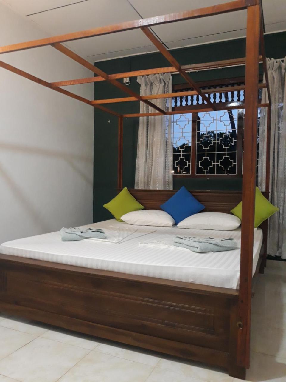 Coco Hostels - Weligama Bagian luar foto