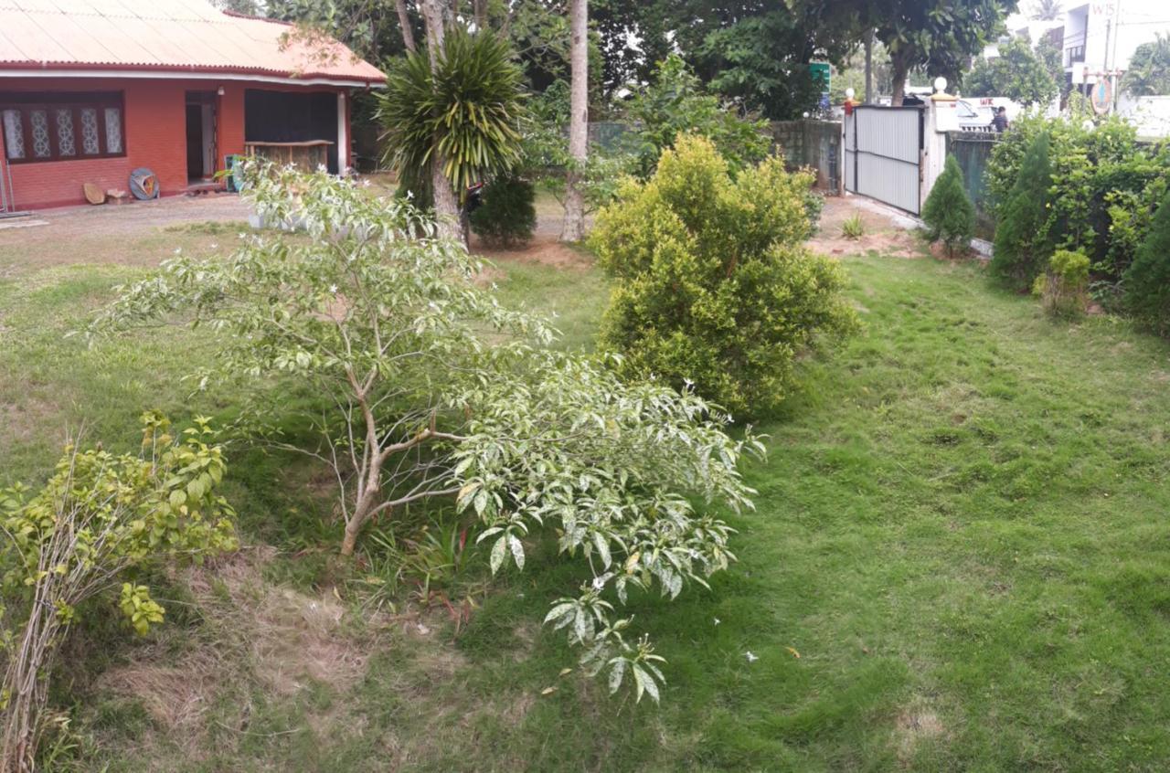 Coco Hostels - Weligama Bagian luar foto
