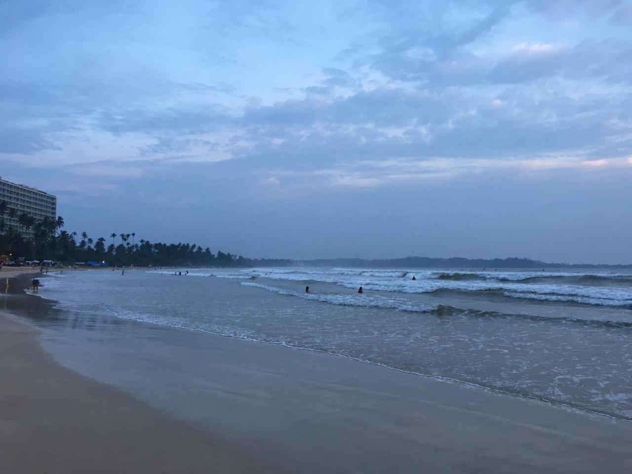 Coco Hostels - Weligama Bagian luar foto